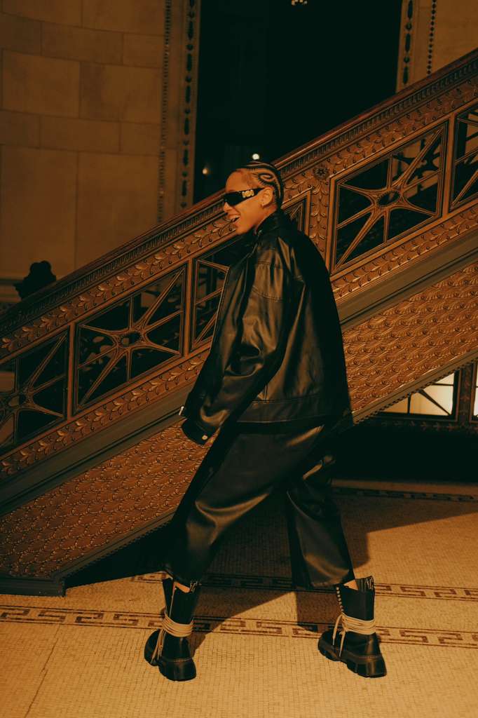 KVTTI black jacket&amp; jorts 1